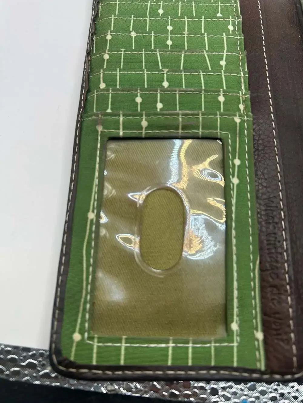 Fossil Vintage Bifold Leather Wallet with Green Accent Lining